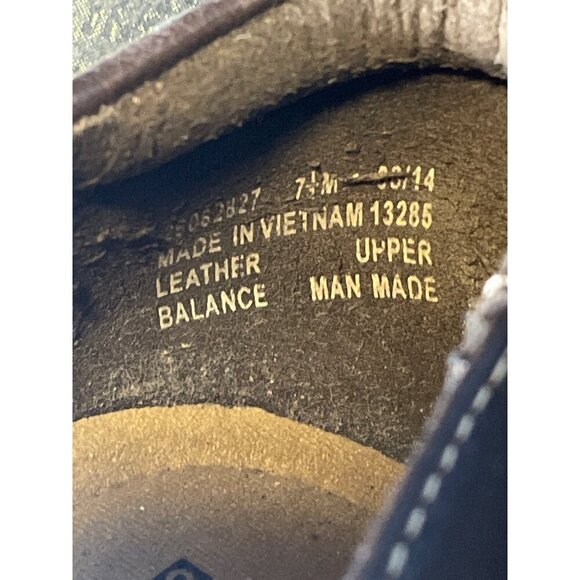 Clarks Collection Brown Leather Slip On Round Toe Shes Sz 7.5 - Picture 9 of 9